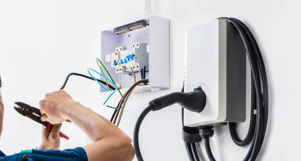 Best Residential Electrician Services  in Country Club Hls, IL
